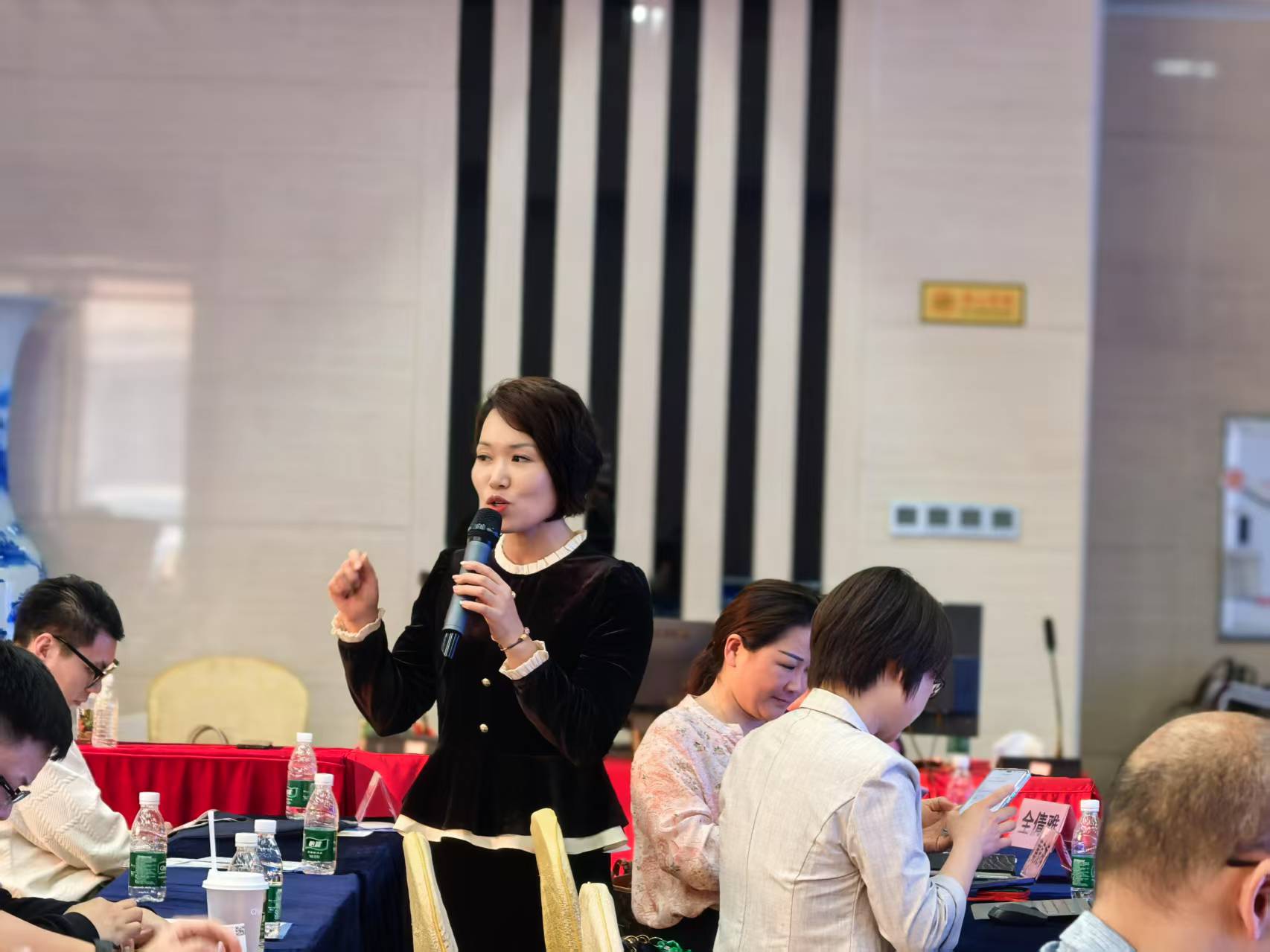 杨双林专家代表受邀参加2025年广东省高新技术企业培育政策宣讲活动（清远站）
